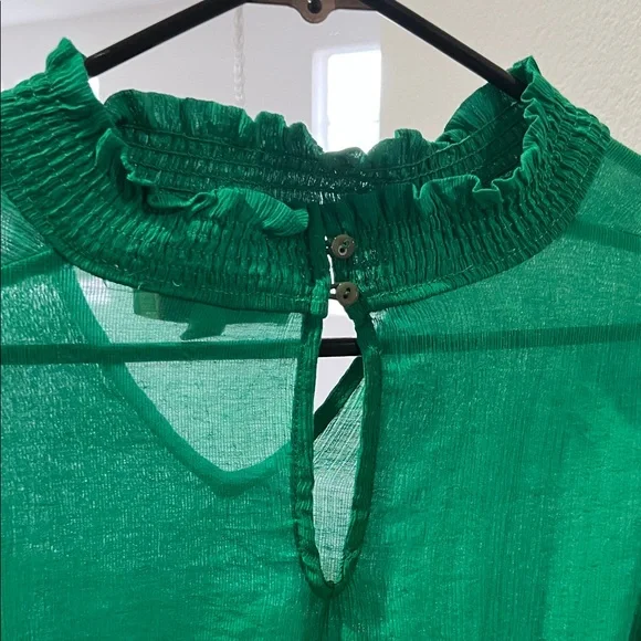 Anna & Ava Emerald Ruffle Sleeve Blouse - Picture 4 of 4